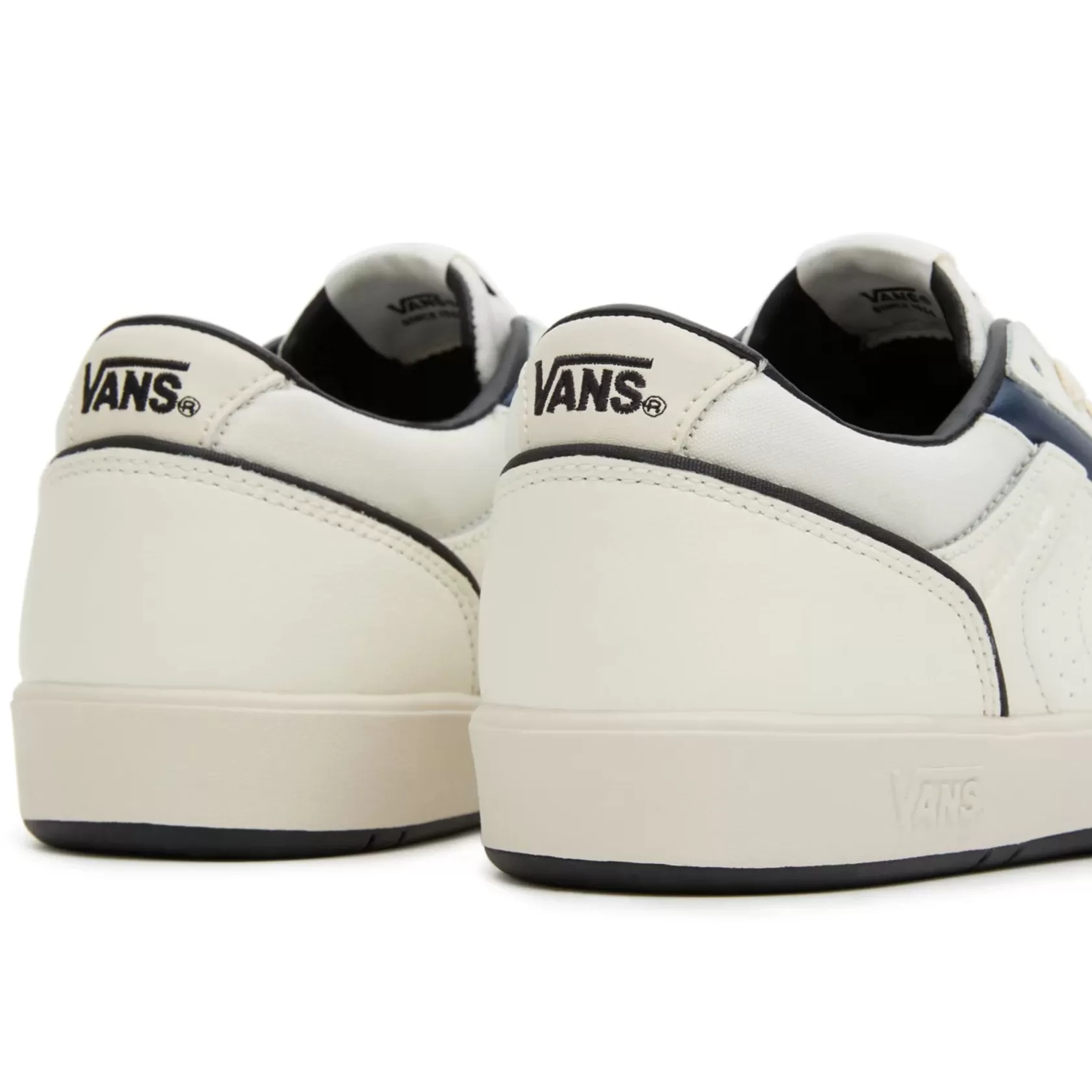 Vans Zapatillas Comfycush<Zapatillas De Cuero Lowland Comfycush Jmp Vintage Blanco